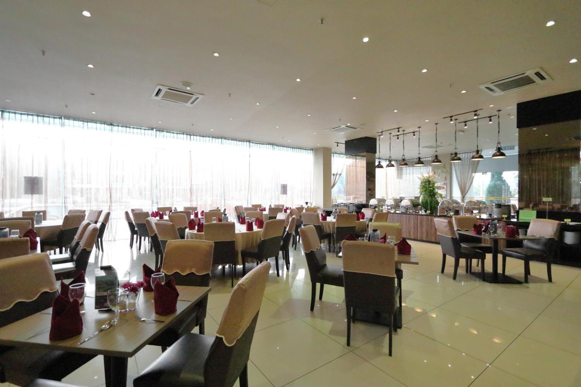 เกสท์โฮเต็ลแอนด์สปา Hotel พอร์ตดิ๊กสัน ภายนอก รูปภาพ