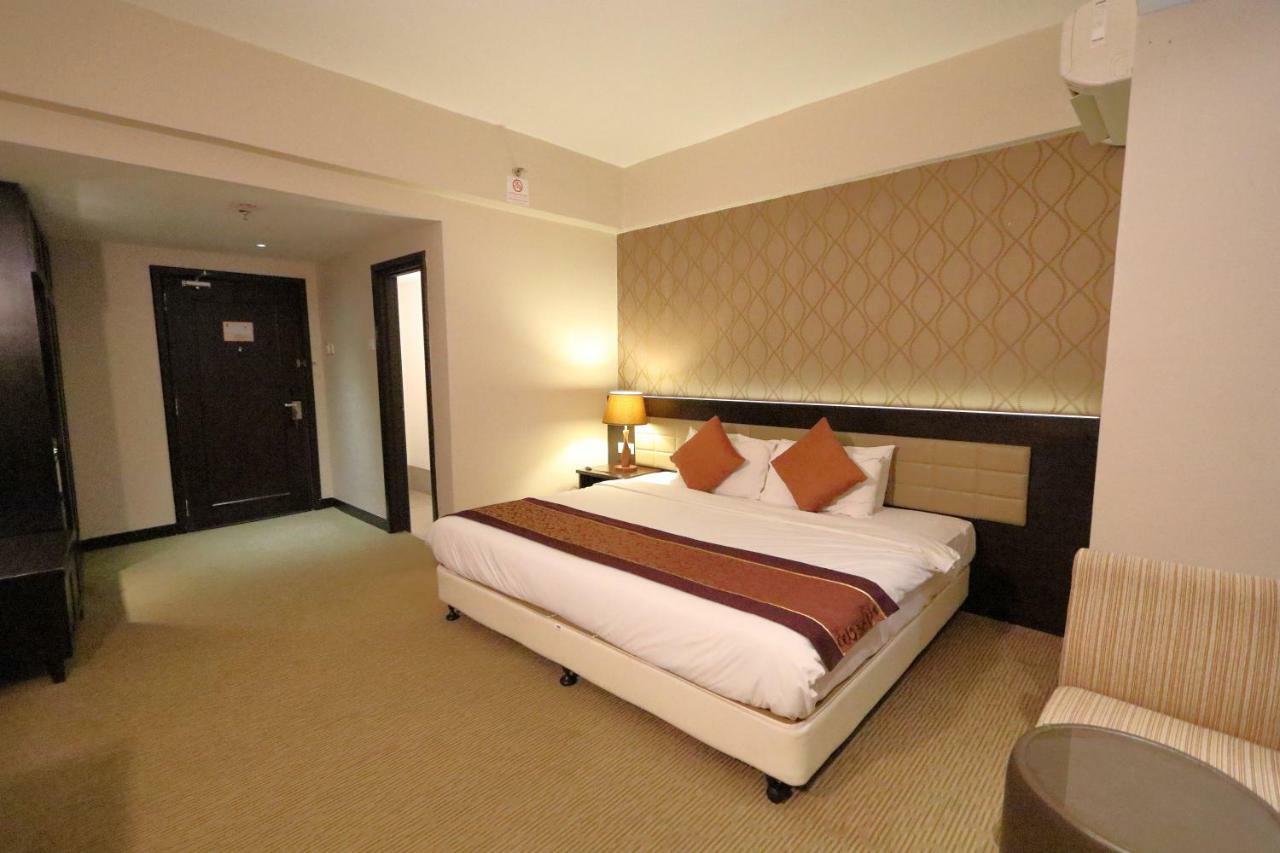 เกสท์โฮเต็ลแอนด์สปา Hotel พอร์ตดิ๊กสัน ภายนอก รูปภาพ