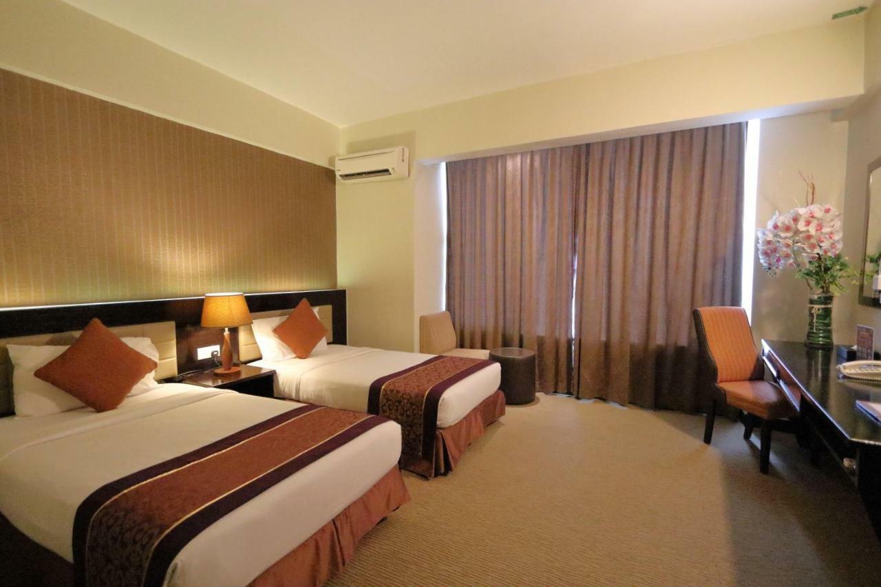 เกสท์โฮเต็ลแอนด์สปา Hotel พอร์ตดิ๊กสัน ภายนอก รูปภาพ