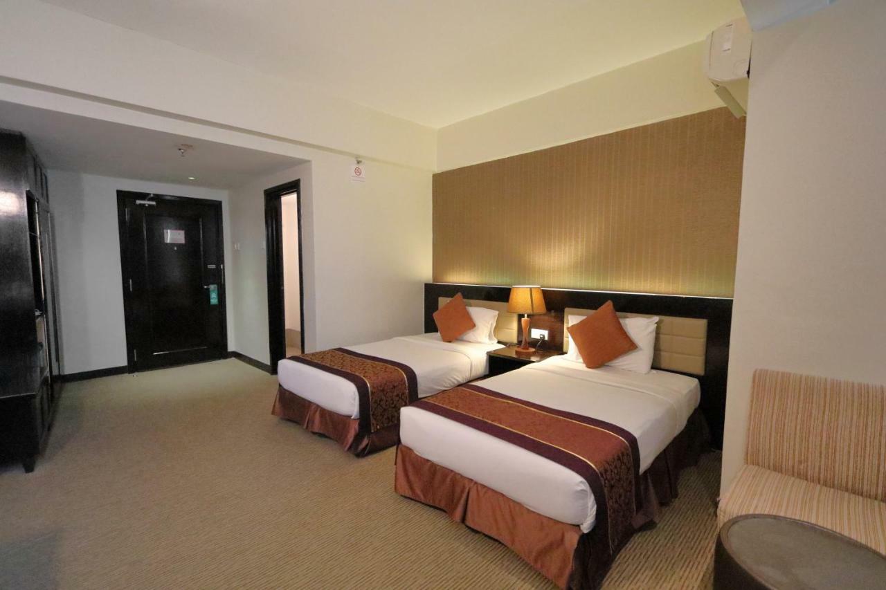 เกสท์โฮเต็ลแอนด์สปา Hotel พอร์ตดิ๊กสัน ภายนอก รูปภาพ
